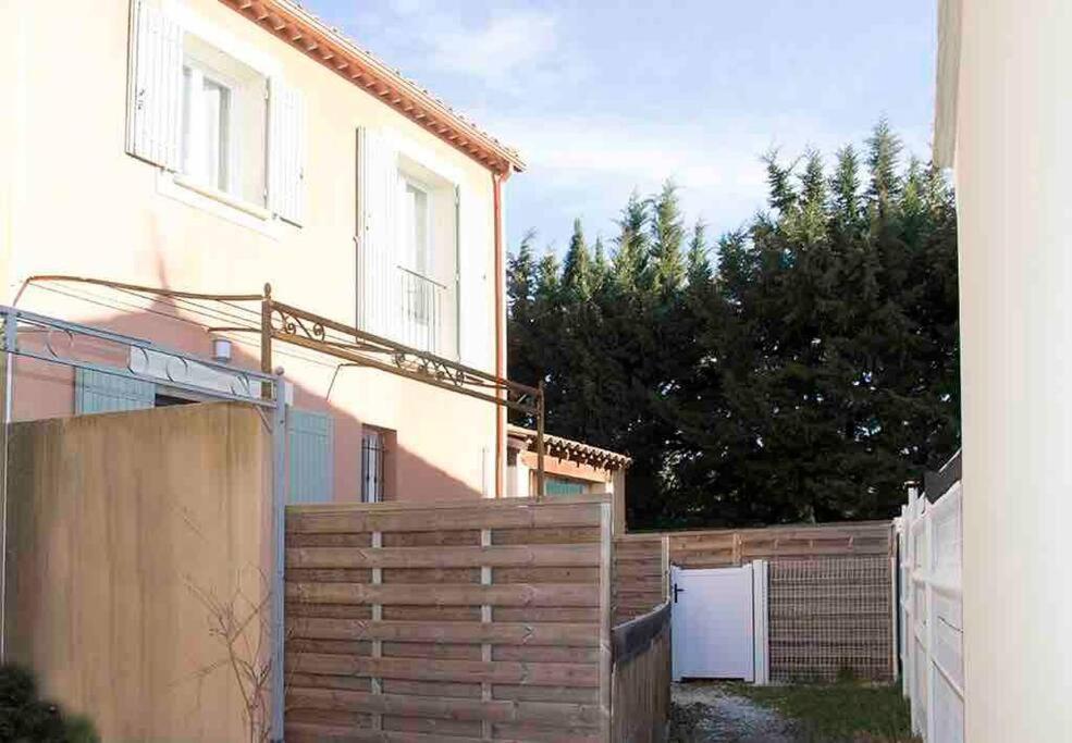 Gite Les Coquelicots 2 Quartier Residentiel LʼIsle-sur-la-Sorgue Eksteriør bilde